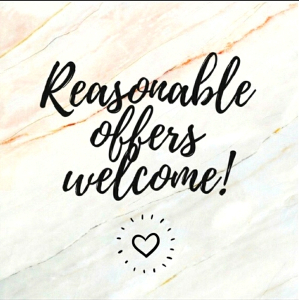 💗 Reasonable Offers Always Considered! 💗